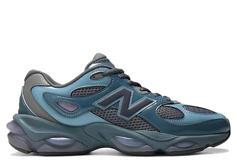 New Balance 983